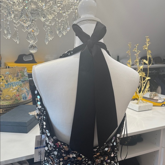 Dress the Population Black and Silver Sequin Mini Dress - Picture 3 of 7